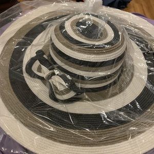 Large Brim Derby Hat